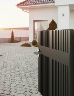 Epos Porsche személyi kapu