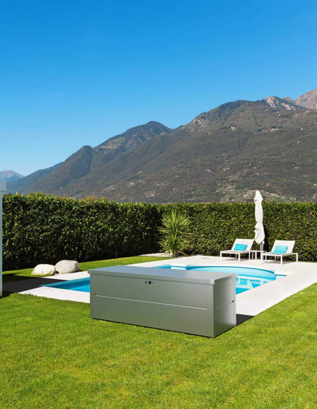 Guardi kerti tároló