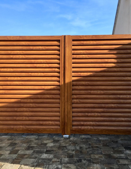 Trento kétszárnyú kapu