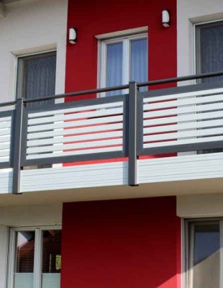 Nouveau erkélykorlát