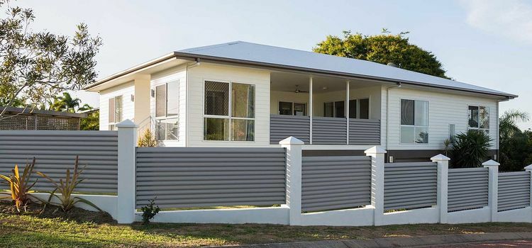 Alumínium lamellás kerítés