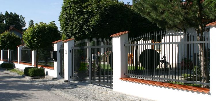 mediterrán ház kerítés