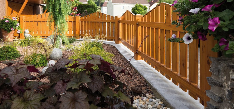 gondozásmentes fa hatású kerítés