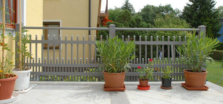 a terasz korlátok azonosak lehetne a kerítéssel, ha azt is a GUARDI kínálatából választja